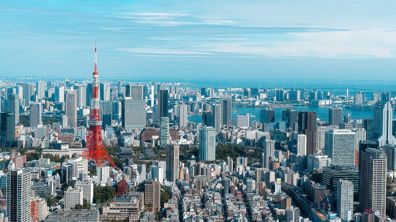 tokyo-tower-bluesky Tokyo Tower The Real Japan